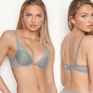 Incredible by Victoria’s Secret Lace Plunge Bra, Size 32DD